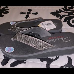 Skechers Yoga Foam Sandals